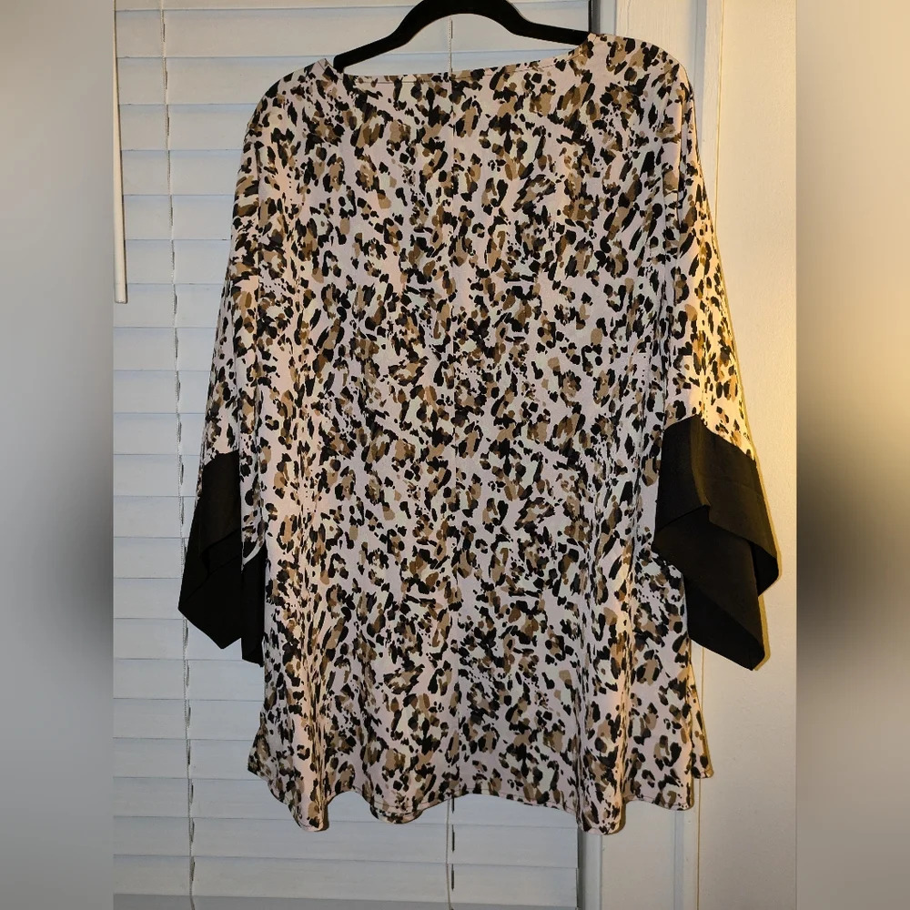 Lane Bryant Plus Size Animal Print Top Size 14/16 EUC - Picture 3 of 5